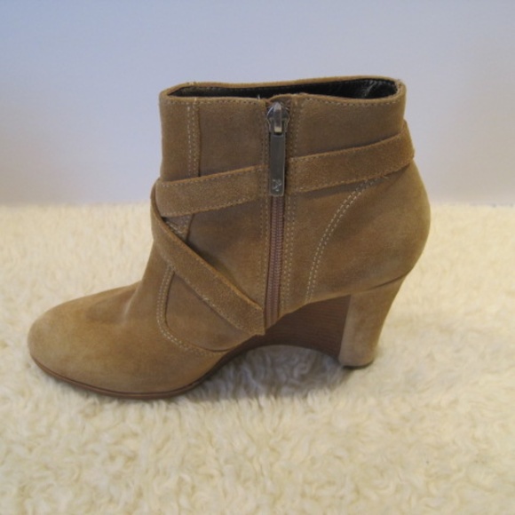 Donald J. Pliner Hannah Suede Ankle Booties - Picture 3 of 6